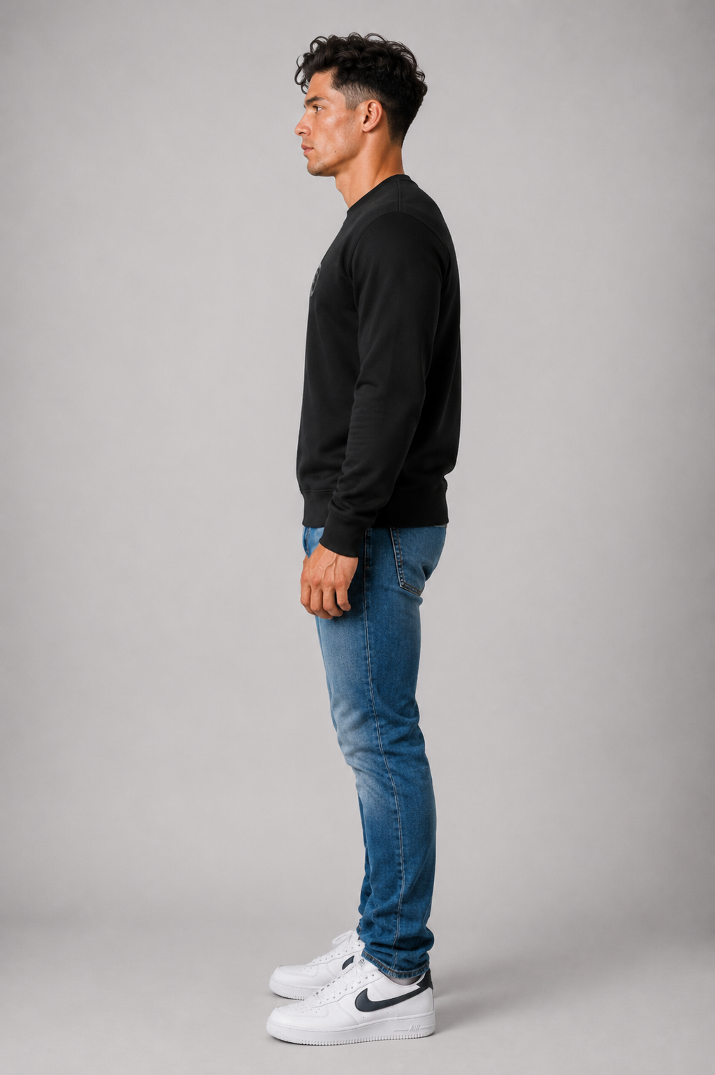 DOMIN8NY Crown Graphic Sweatshirt